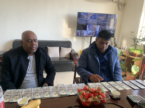 Latest company news about زيارة عملاء جنوب أفريقيا للمصنع