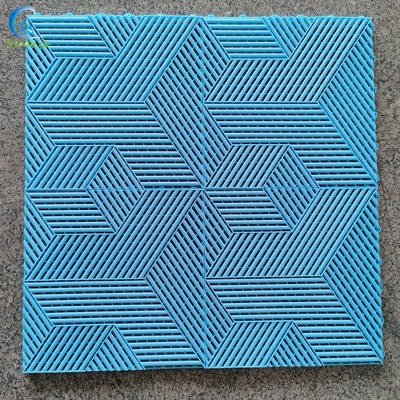 بلاط أرضيات المرآب عالي المتانة مواد خام جديدة من البولي بروبلين (PP) تركيب بالضغط